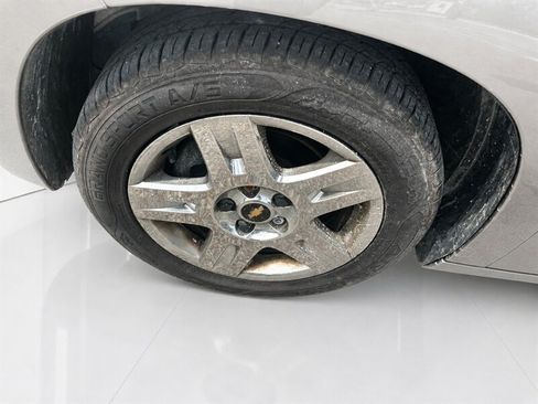 Used 2011 Chevrolet HHR LT FWD image 33