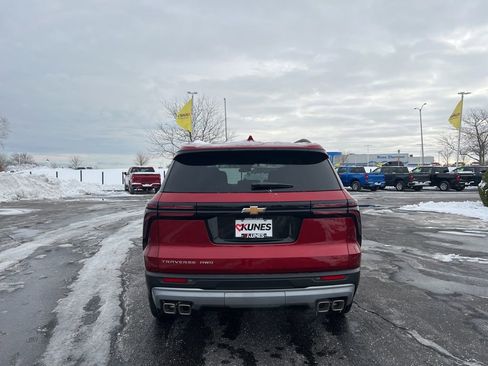 New 2026 Chevrolet Traverse LT w/ Sun and Wheel Package image 4