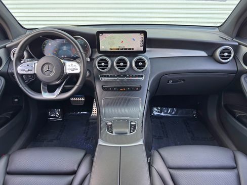 Used 2022 Mercedes-Benz GLC 300 image 11
