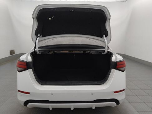 Used 2024 Nissan Sentra SV FWD image 29