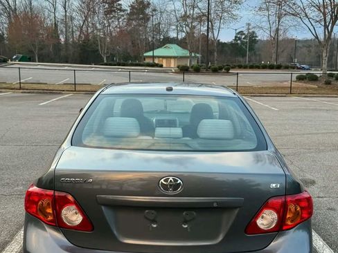 Used 2010 Toyota Corolla LE image 10