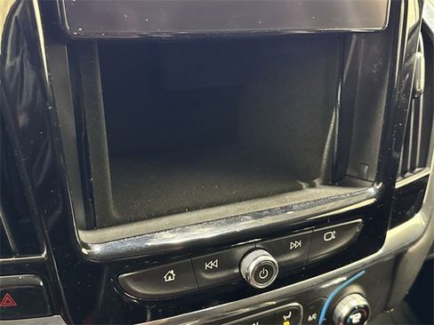 Certified 2020 Chevrolet Traverse LT image 20