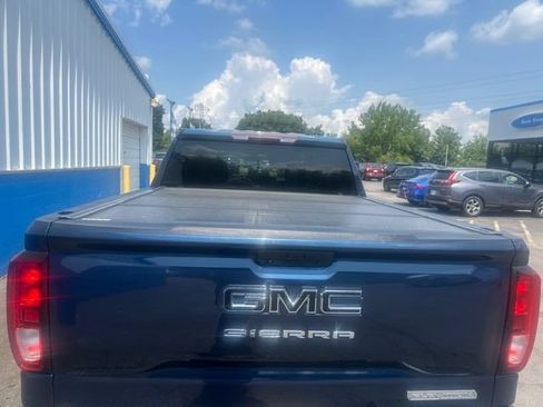 Used 2020 GMC Sierra 1500 Elevation w/ Elevation Convenience Package AWD/4WD image 6