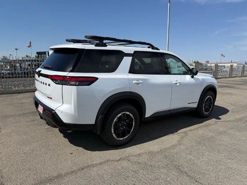 New 2026 Nissan Pathfinder Rock Creek w/ Rock Creek Premium Package AWD/4WD image 6