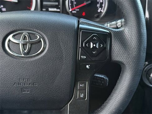Used 2022 Toyota 4Runner TRD Off-Road image 15