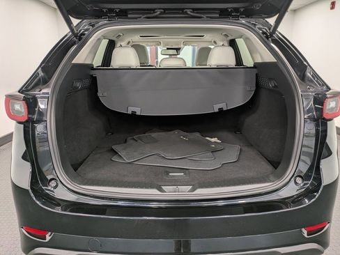 Used 2025 MAZDA CX-5 AWD 2.5 S w/ Preferred Package image 24