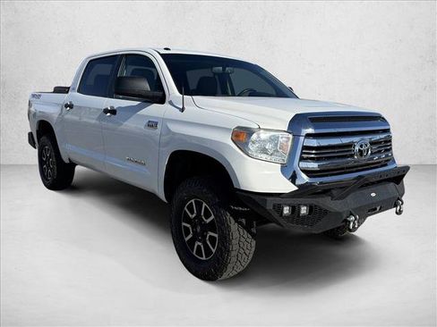 Used 2016 Toyota Tundra SR5 image 3
