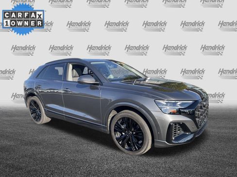 Used 2025 Audi Q8 Premium Plus image 2