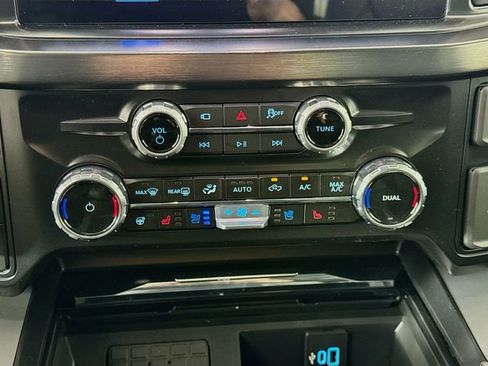 New 2026 Ford F350 Lariat w/ Black Appearance Package image 16