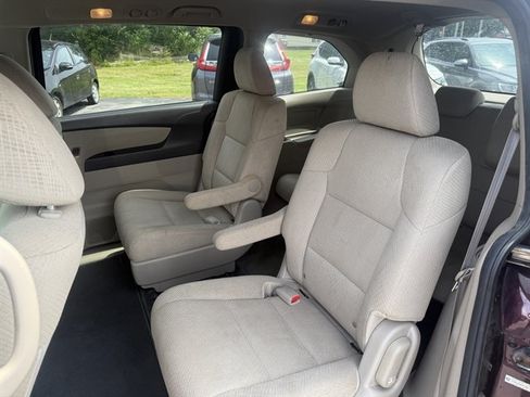 Used 2014 Honda Odyssey LX image 21