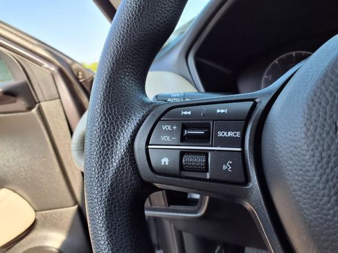Used 2023 Honda HR-V LX image 14