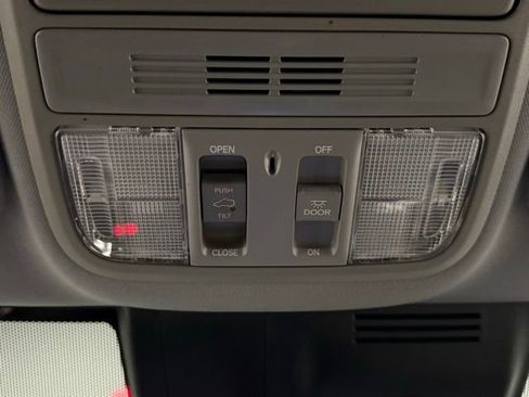 Used 2018 Honda CR-V EX image 30