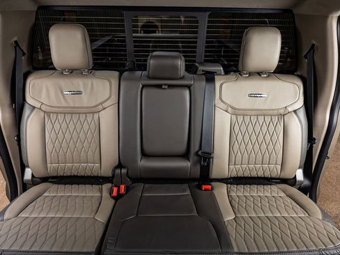 Used 2026 Ford F450 Platinum w/ Platinum Plus Package image 33