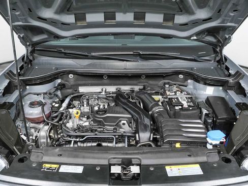 Used 2023 Volkswagen Taos SE FWD image 32