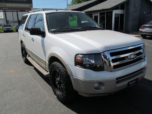 Used 2010 Ford Expedition Eddie Bauer AWD/4WD image 6