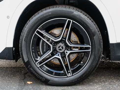 Certified 2025 Mercedes-Benz GLA 250 4MATIC image 9