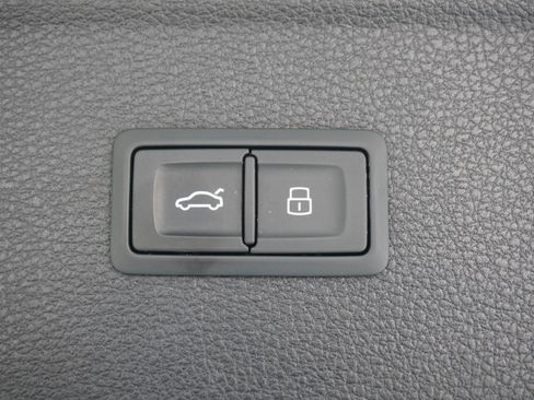 Used 2019 Audi Q5 2.0T Premium Plus image 26