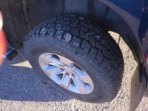 Used 2021 RAM 1500 Laramie image 24