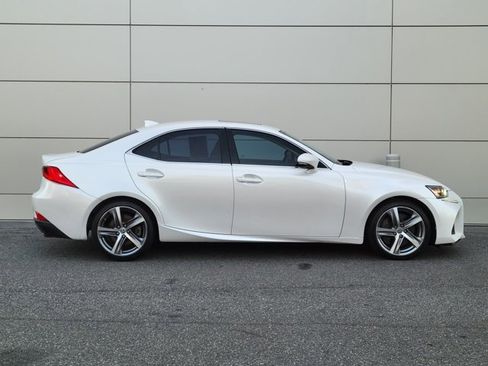 Used 2018 Lexus IS 300 AWD image 5