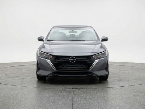 Used 2025 Nissan Sentra SV FWD image 2