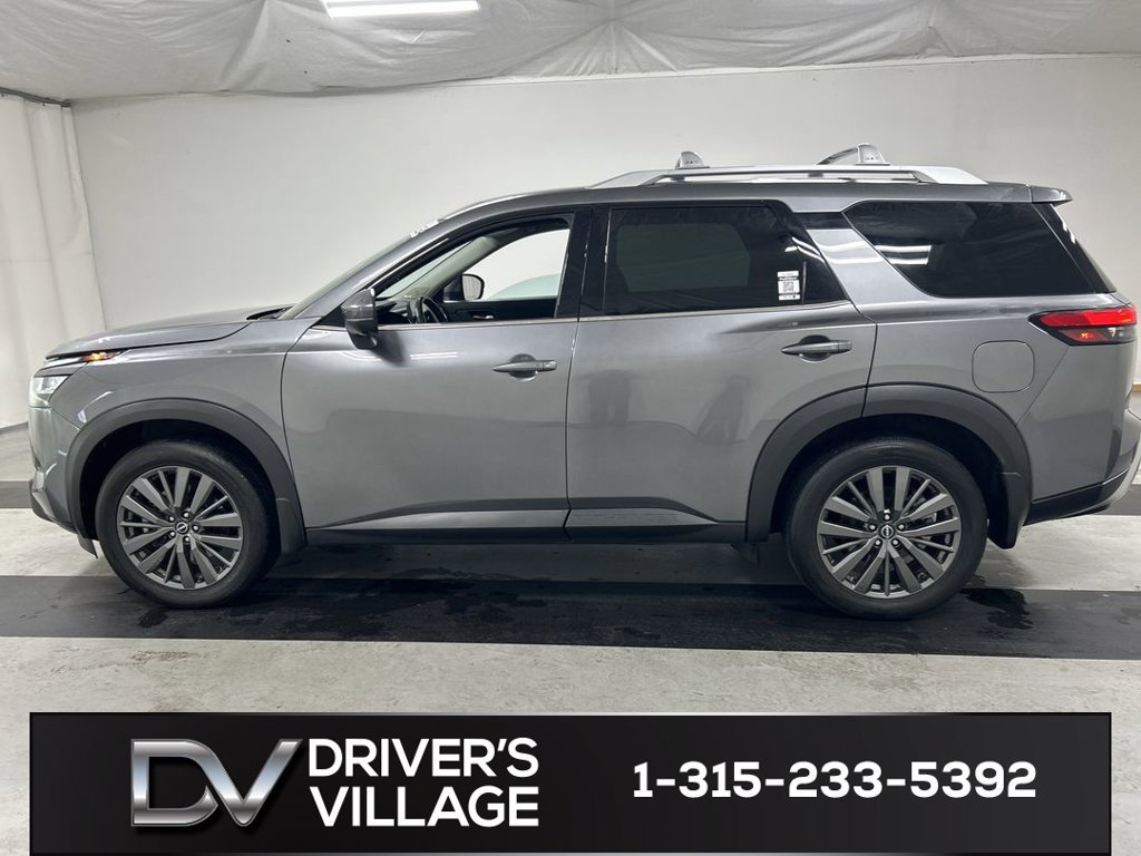 Used 2024 Nissan Pathfinder SL w/ SL Premium Package AWD/4WD image 6