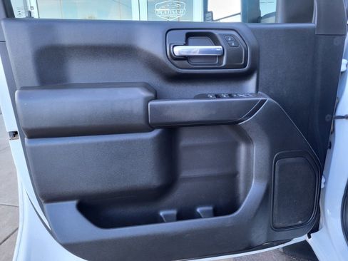 Used 2020 GMC Sierra 2500 4x4 Crew Cab w/ Gooseneck/5TH Wheel Package image 11