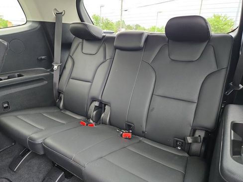 Used 2025 Kia Telluride LX FWD image 14