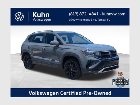Certified 2023 Volkswagen Taos SE w/ Panoramic Sunroof Package FWD image 1