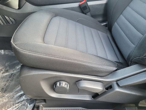 Used 2023 Ford Edge SE w/ Black Appearance Package image 17