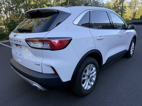 Used 2020 Ford Escape SE AWD/4WD image 25