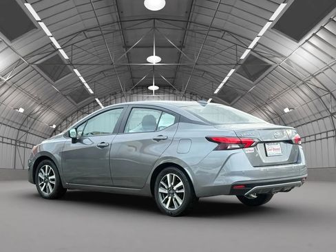 Used 2024 Nissan Versa SV image 5