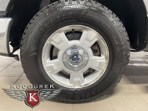 Used 2014 Ford F150 XLT w/ Equipment Group 301A Mid AWD/4WD image 7