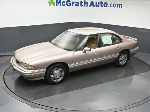 Used 1995 Pontiac Bonneville SE FWD image 20