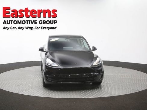 Used 2022 Tesla Model Y Long Range AWD/4WD image 46