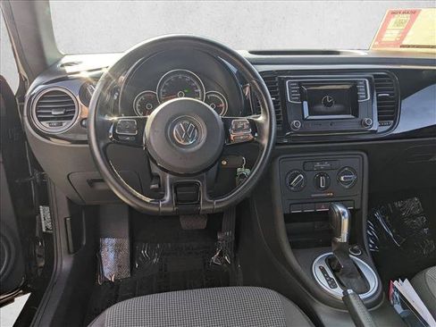 Used 2018 Volkswagen Beetle 2.0T Coast FWD image 16