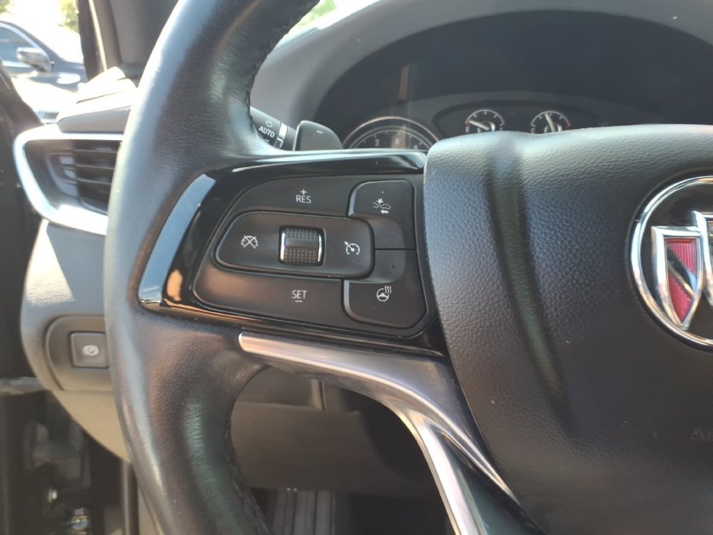 Used 2024 Buick Enclave Essence AWD/4WD image 15