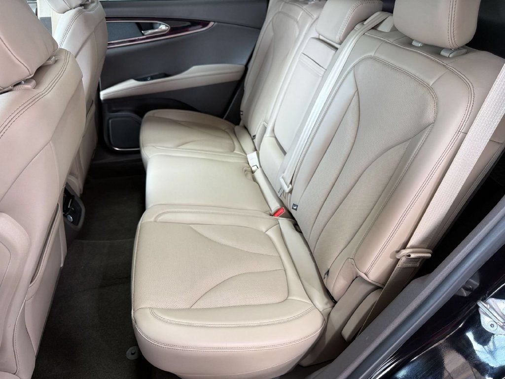Used 2023 Lincoln Nautilus Reserve AWD/4WD image 27