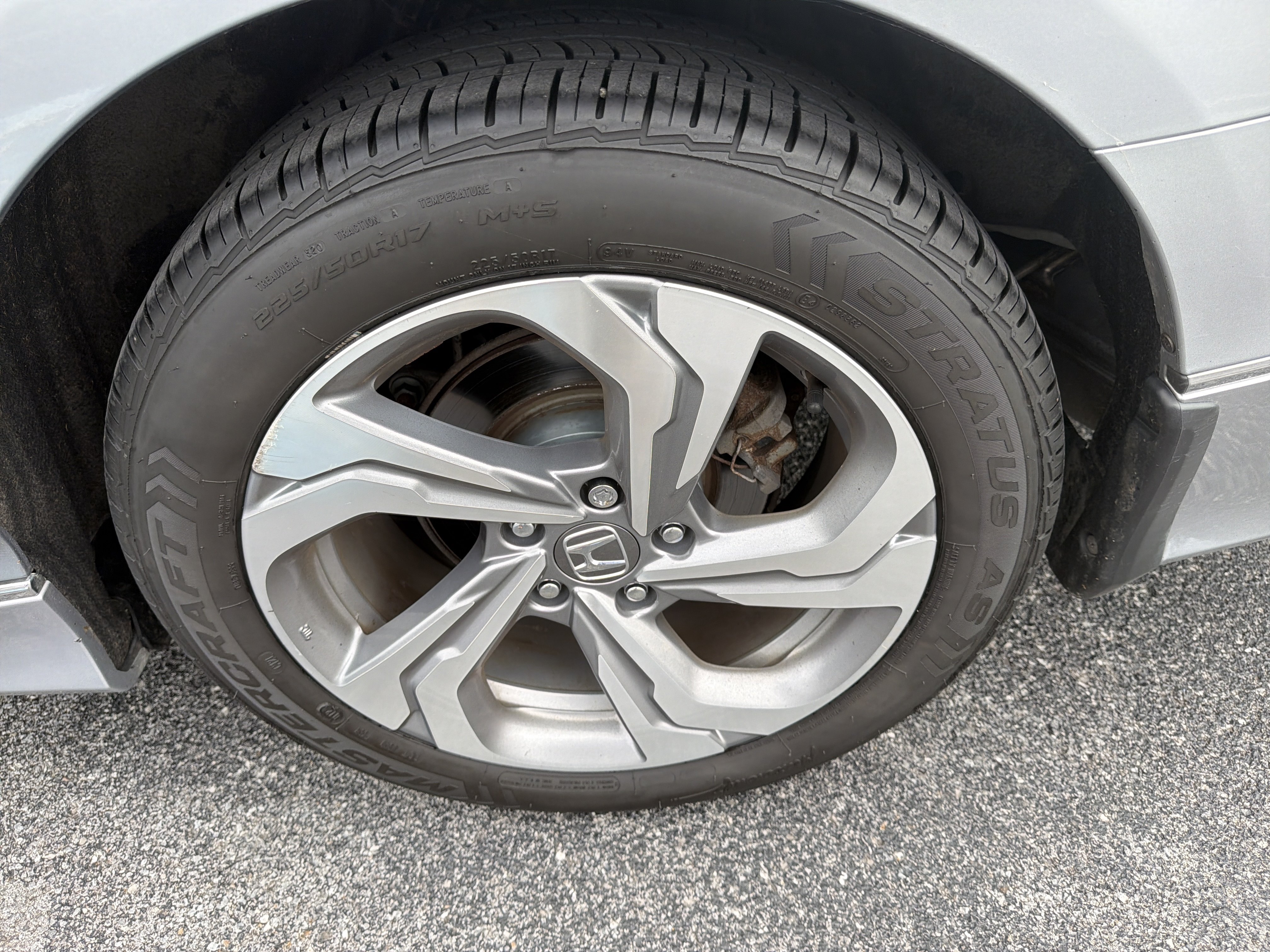 Used 2020 Honda Accord EX image 14
