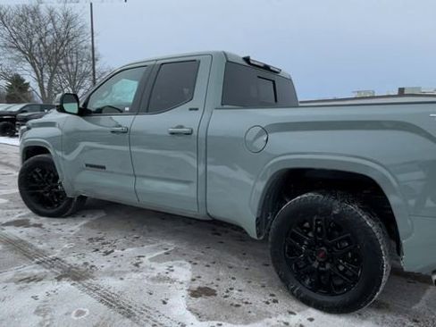 Used 2022 Toyota Tundra SR5 w/ TRD Sport Package image 4