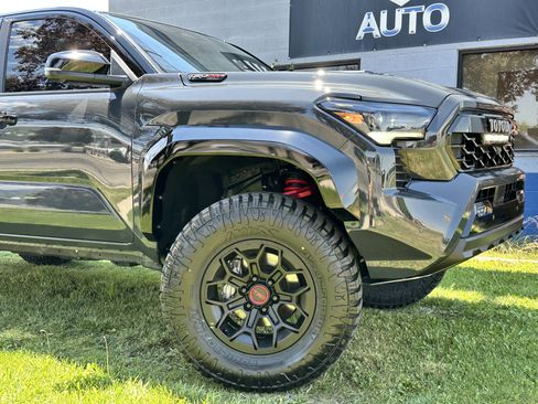 Used 2024 Toyota Tacoma TRD Pro AWD/4WD image 2