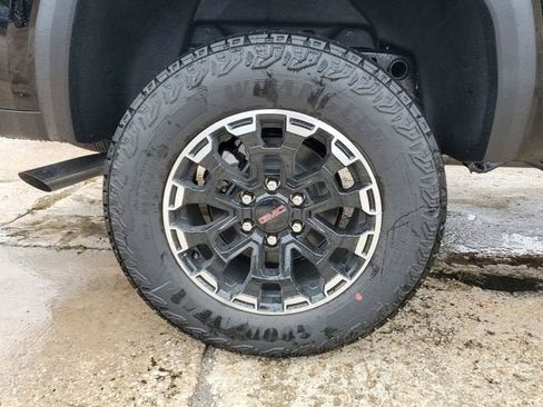 New 2026 GMC Canyon AT4 image 6