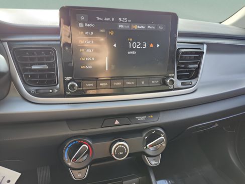 Used 2023 Kia Rio LX image 20