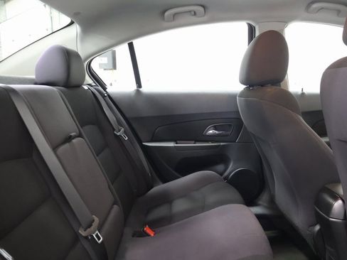 Used 2014 Chevrolet Cruze LT image 24