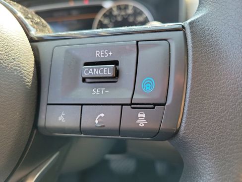 Used 2023 Nissan Rogue SV AWD/4WD image 26