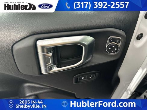 Used 2023 Jeep Wrangler Unlimited AWD/4WD image 12