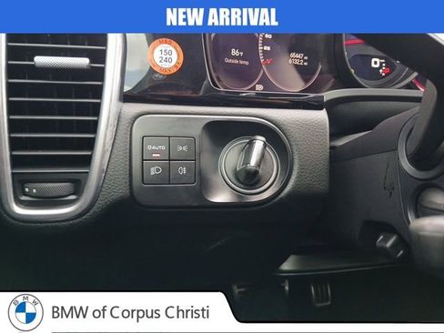 Used 2022 Porsche Cayenne S image 22