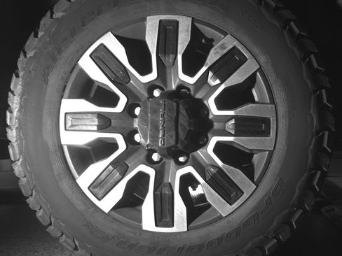 Used 2024 GMC Sierra 2500 Denali Ultimate w/ Max Trailering Package AWD/4WD image 10
