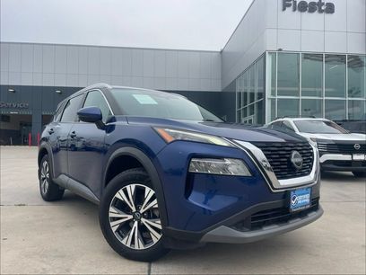 Certified 2022 Nissan Rogue SV w/ SV Premium Package