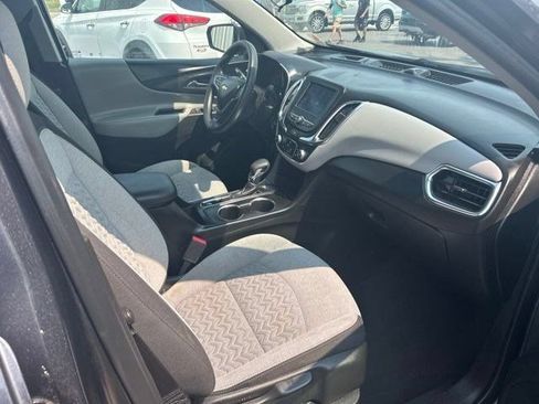 Used 2022 Chevrolet Equinox LT FWD image 38