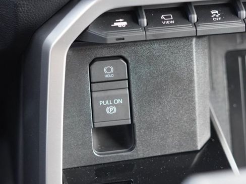 Certified 2023 Toyota Sequoia Platinum AWD/4WD image 37